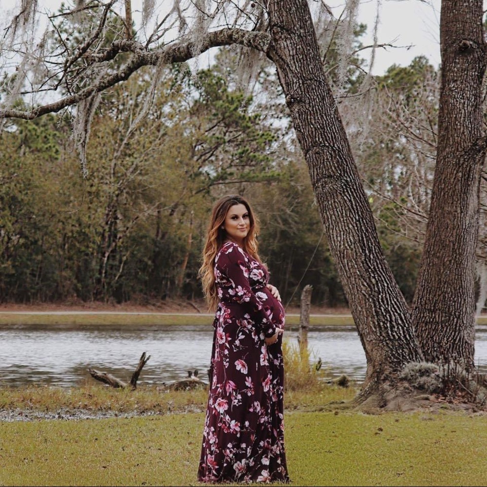 Floral maternity dress 🌺